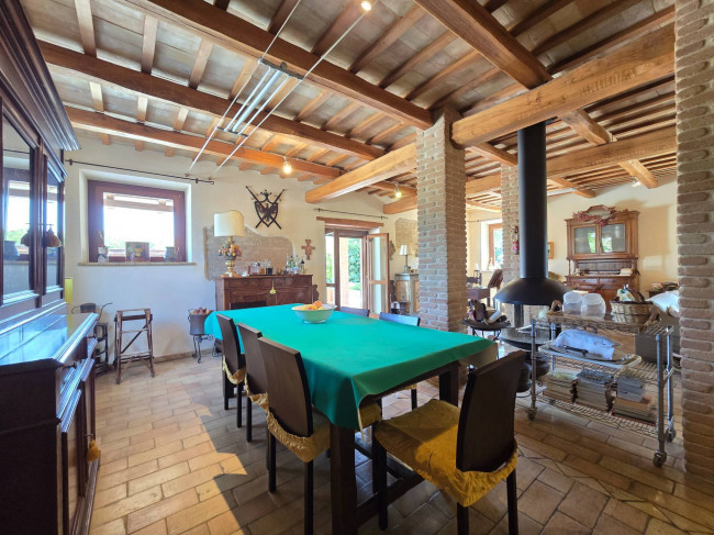 Casale in vendita a Fermo