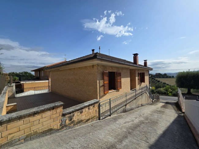 Casa singola in vendita a Grottazzolina
