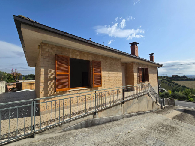 Casa singola in vendita a Grottazzolina