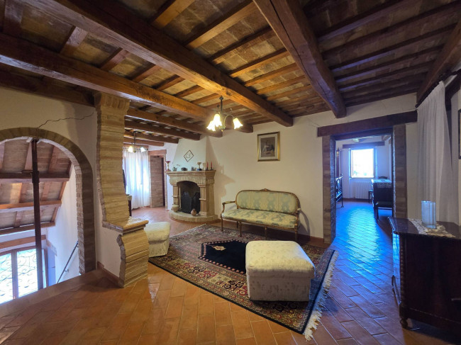 Casale in vendita a Monte San Pietrangeli