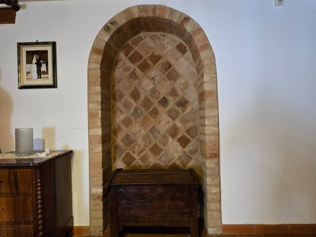 Casale in vendita a Monte San Pietrangeli