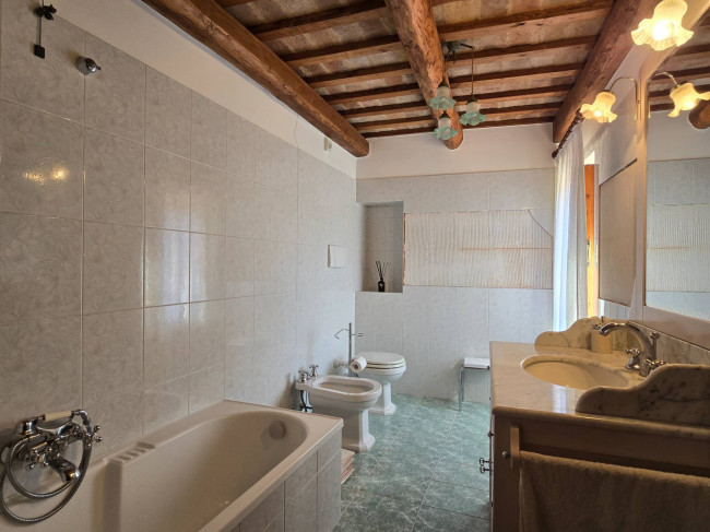 Casale in vendita a Monte San Pietrangeli