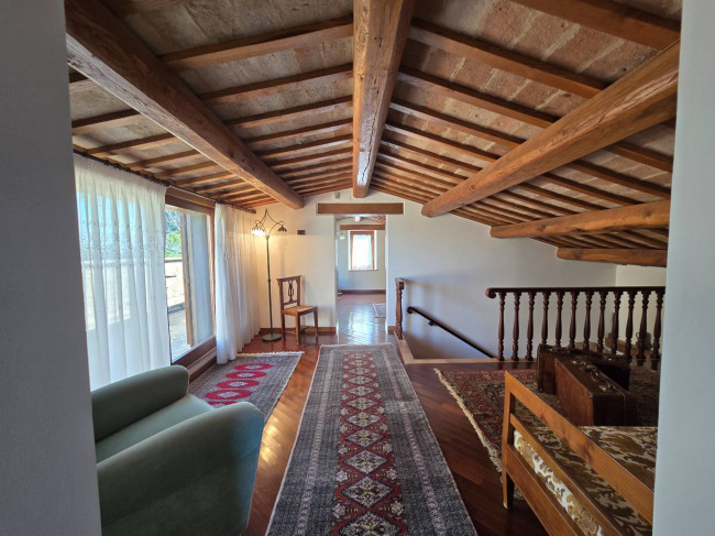 Casale in vendita a Monte San Pietrangeli