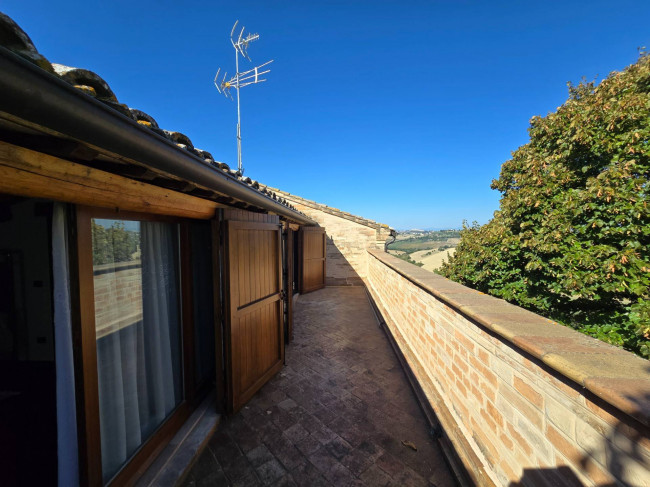 Casale in vendita a Monte San Pietrangeli