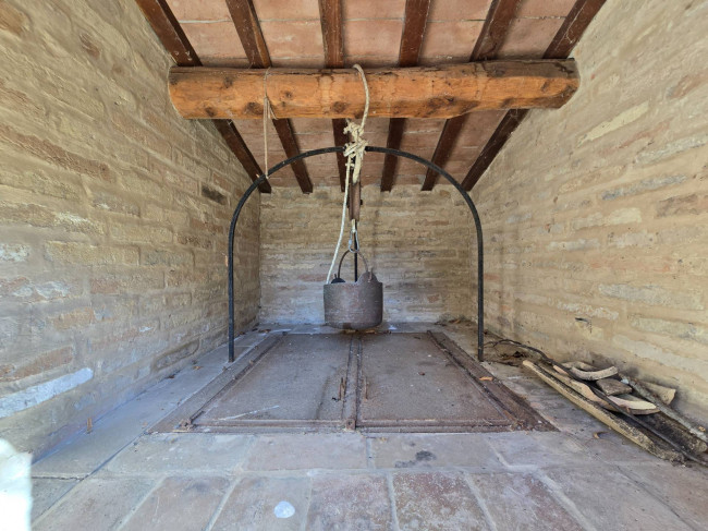 Casale in vendita a Monte San Pietrangeli
