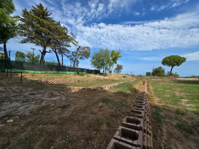 Casale in vendita a Fermo
