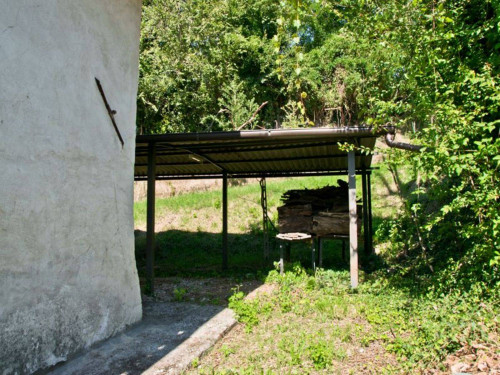 Casale in vendita a Ortezzano