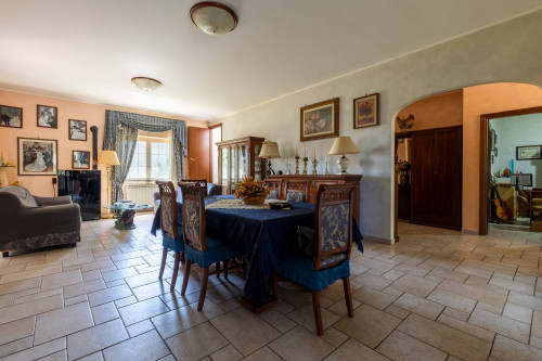 Villa in vendita a Valmontone (RM)