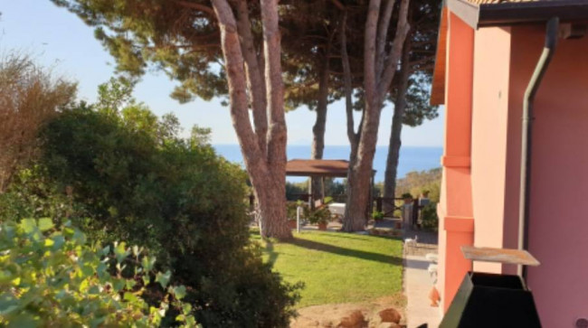 Villa in vendita a Campo Nell'elba (LI)