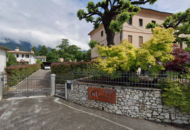 Locale commerciale in vendita a Pieve del Grappa