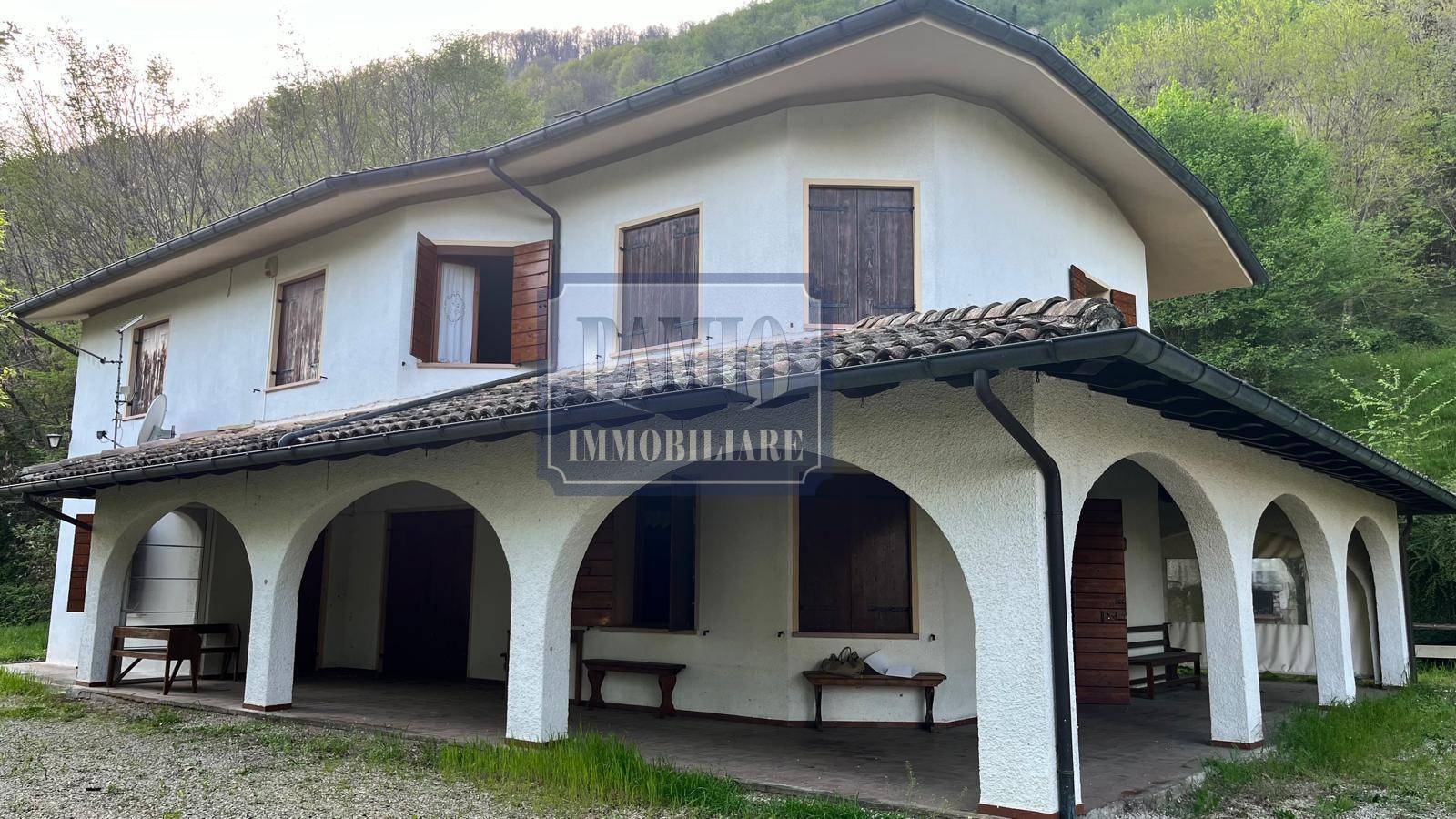 Casa singola in vendita a Follina