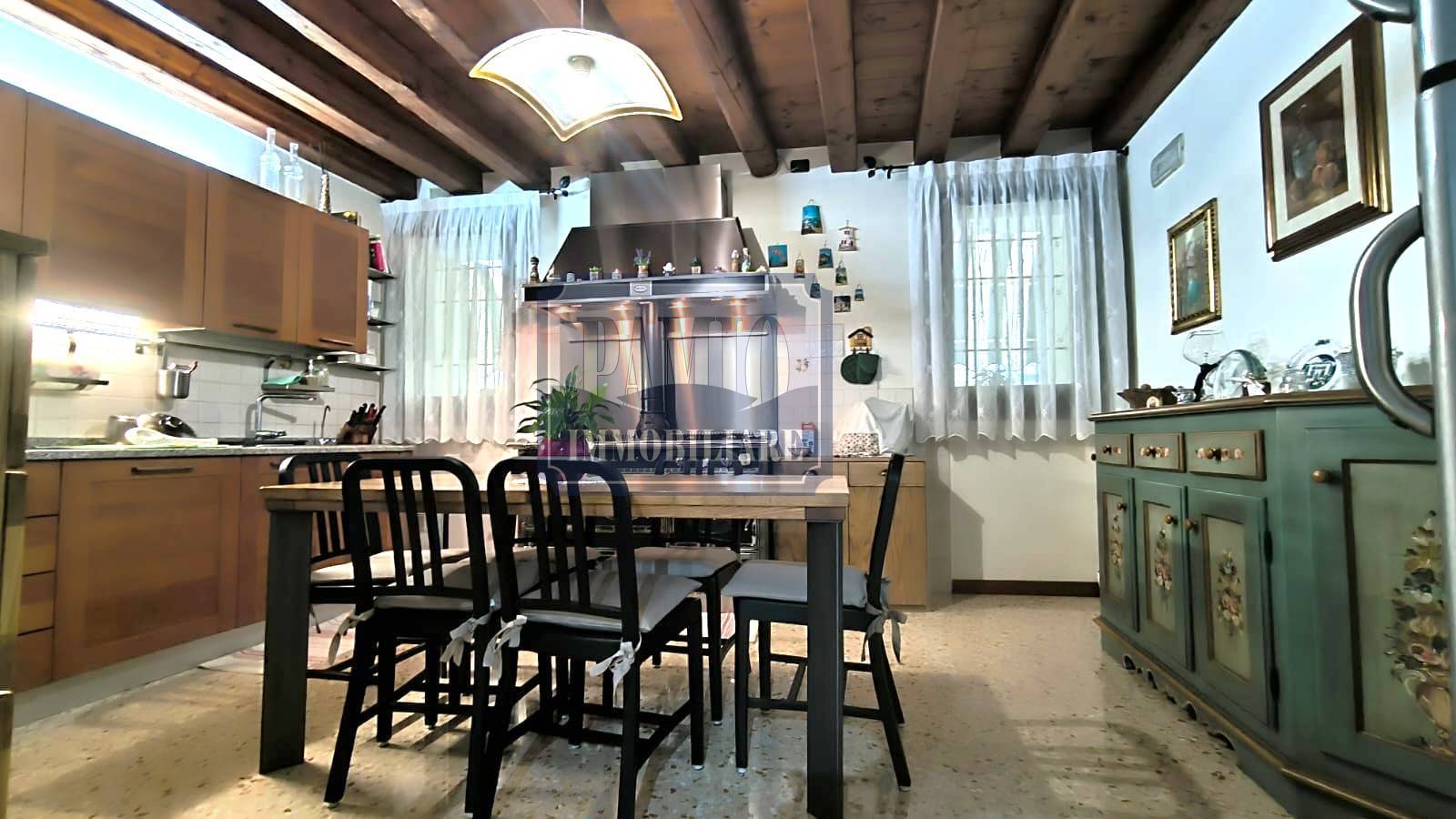 Villette a schiera in vendita a Trevignano