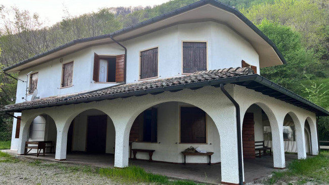 Casa singola in vendita a Follina