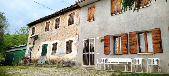 Rustico in vendita a Volpago del Montello