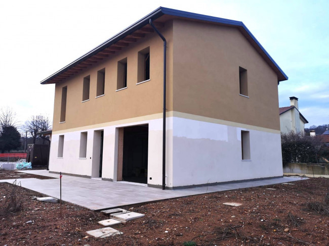 Villetta bifamiliare in vendita a Nervesa della Battaglia