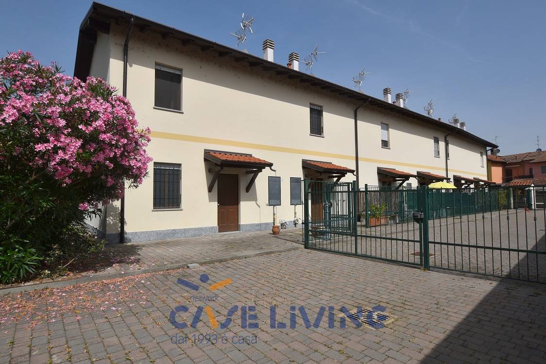 Villetta a schiera in vendita a Lacchiarella (MI)