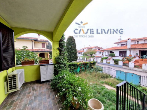 Villa in vendita a Calvignasco