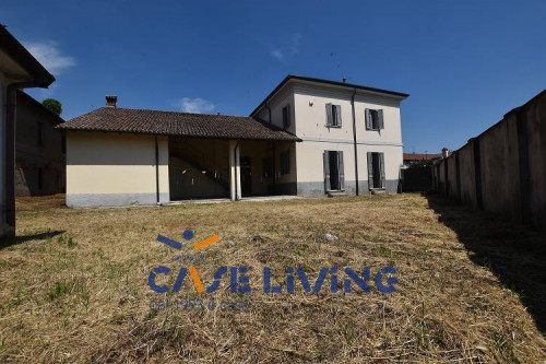 Villa in vendita a Vernate