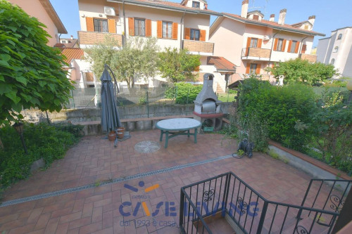 Villa bifamiliare in vendita a Zibido San Giacomo