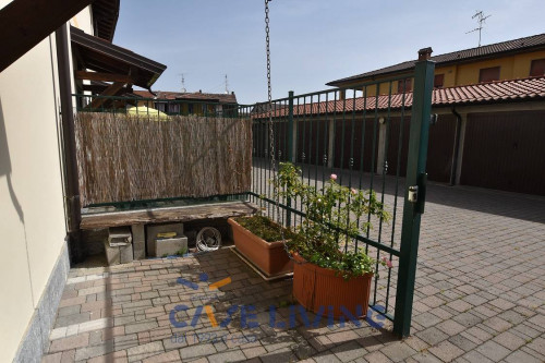 Casa semi indipendente in vendita a Lacchiarella
