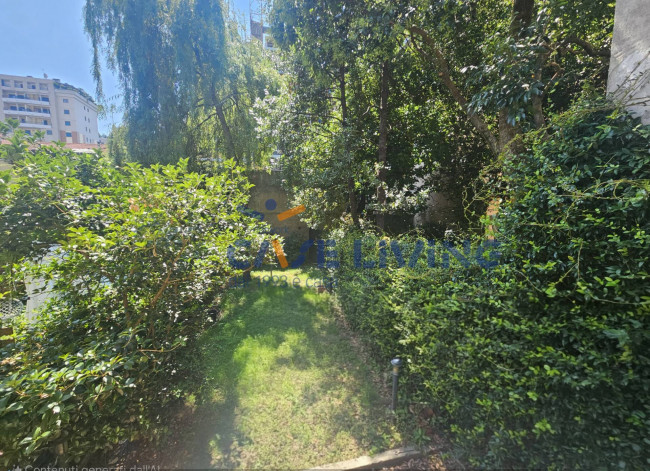 Casa semi indipendente in vendita a Milano