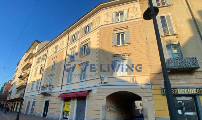 Appartamento in vendita a Corsico