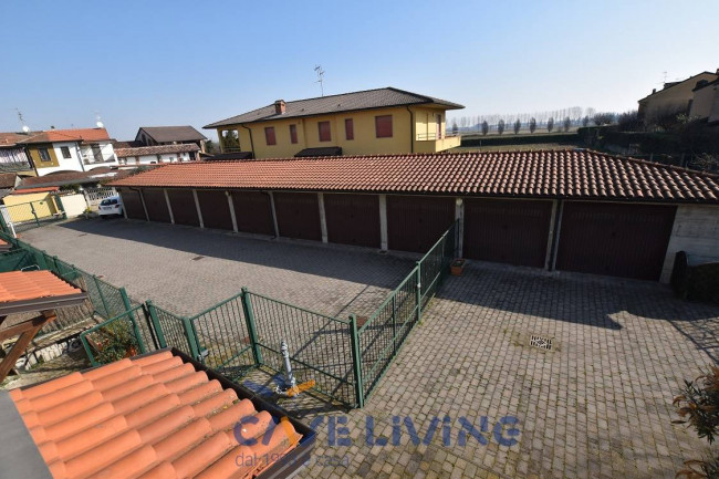 Casa semi indipendente in vendita a Lacchiarella