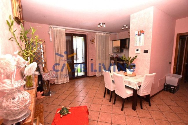 Appartamento in affitto a Rosate