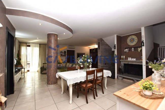 Villa in vendita a Calvignasco