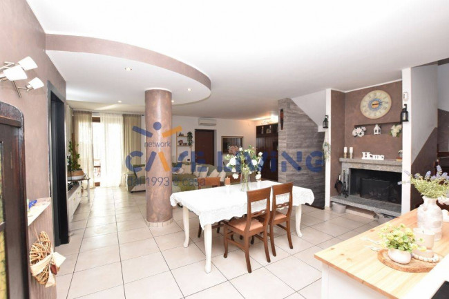 Villa in vendita a Calvignasco