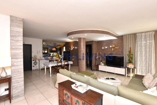 Villa in vendita a Calvignasco