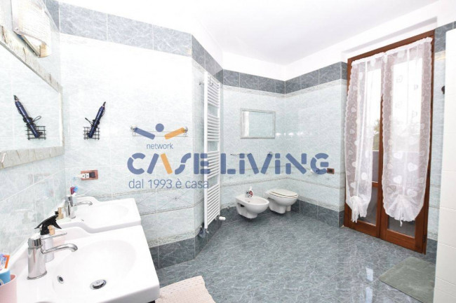 Villa in vendita a Calvignasco