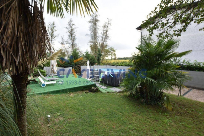 Villa in vendita a Calvignasco