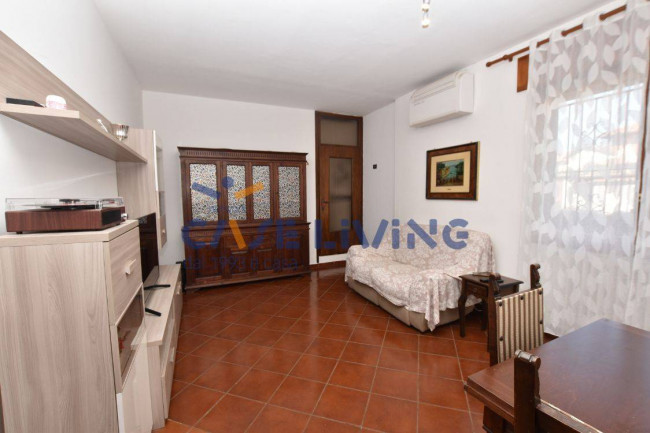 Casa semi indipendente in vendita a Rosate