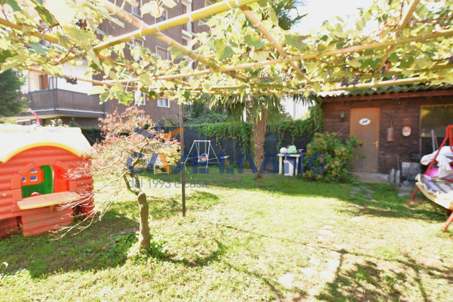 Casa semi indipendente in vendita a Rosate