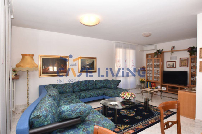 Villa in vendita a Noviglio