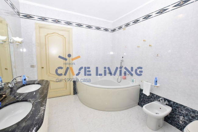 Villa in vendita a Noviglio