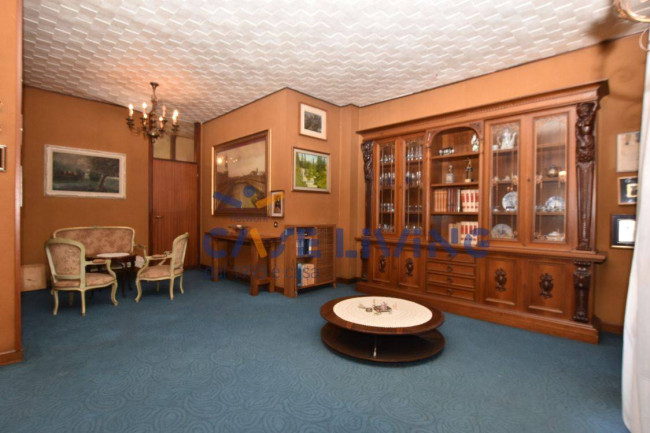 Villa in vendita a Trezzano sul Naviglio