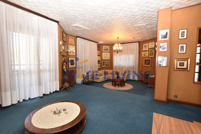 Villa in vendita a Trezzano sul Naviglio