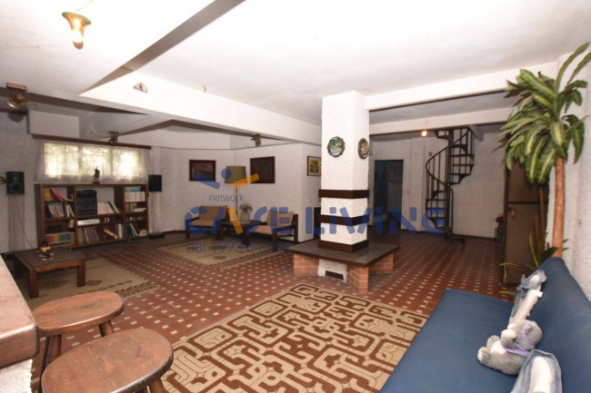 Villa in vendita a Trezzano sul Naviglio