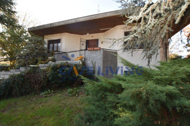 Villa in vendita a Trezzano sul Naviglio