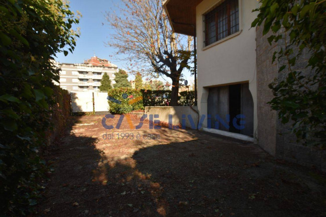 Villa in vendita a Trezzano sul Naviglio