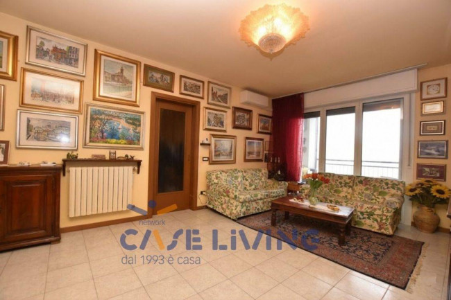 Appartamento in vendita a Rosate