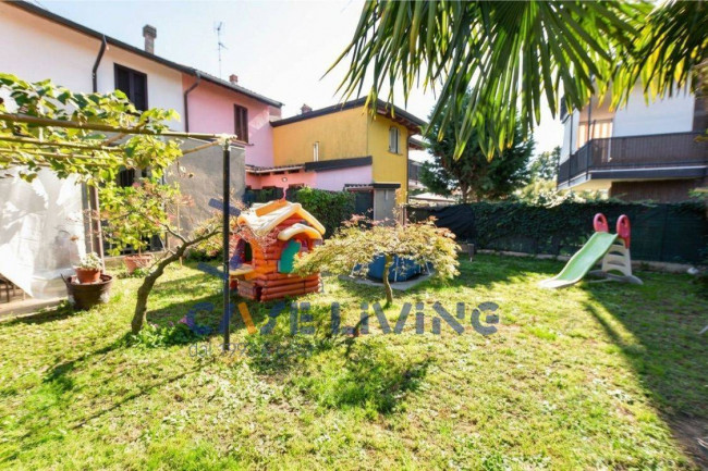 Casa semi indipendente in vendita a Rosate