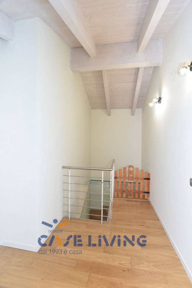 Appartamento in vendita a Rosate