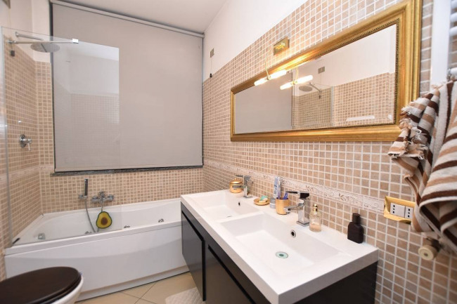 Appartamento in vendita a Rosate