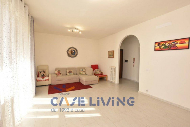 Appartamento in vendita a Rosate