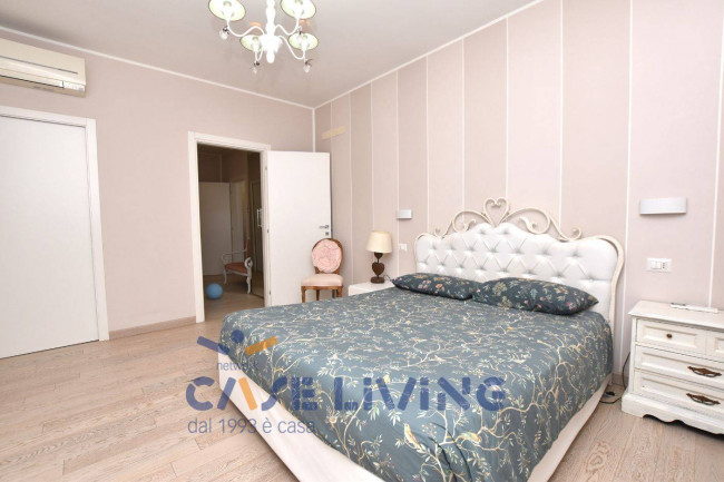 Villa in vendita a Rosate