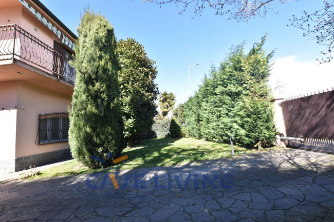 Villa in vendita a Rosate