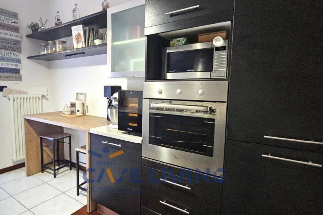 Appartamento in vendita a Vernate